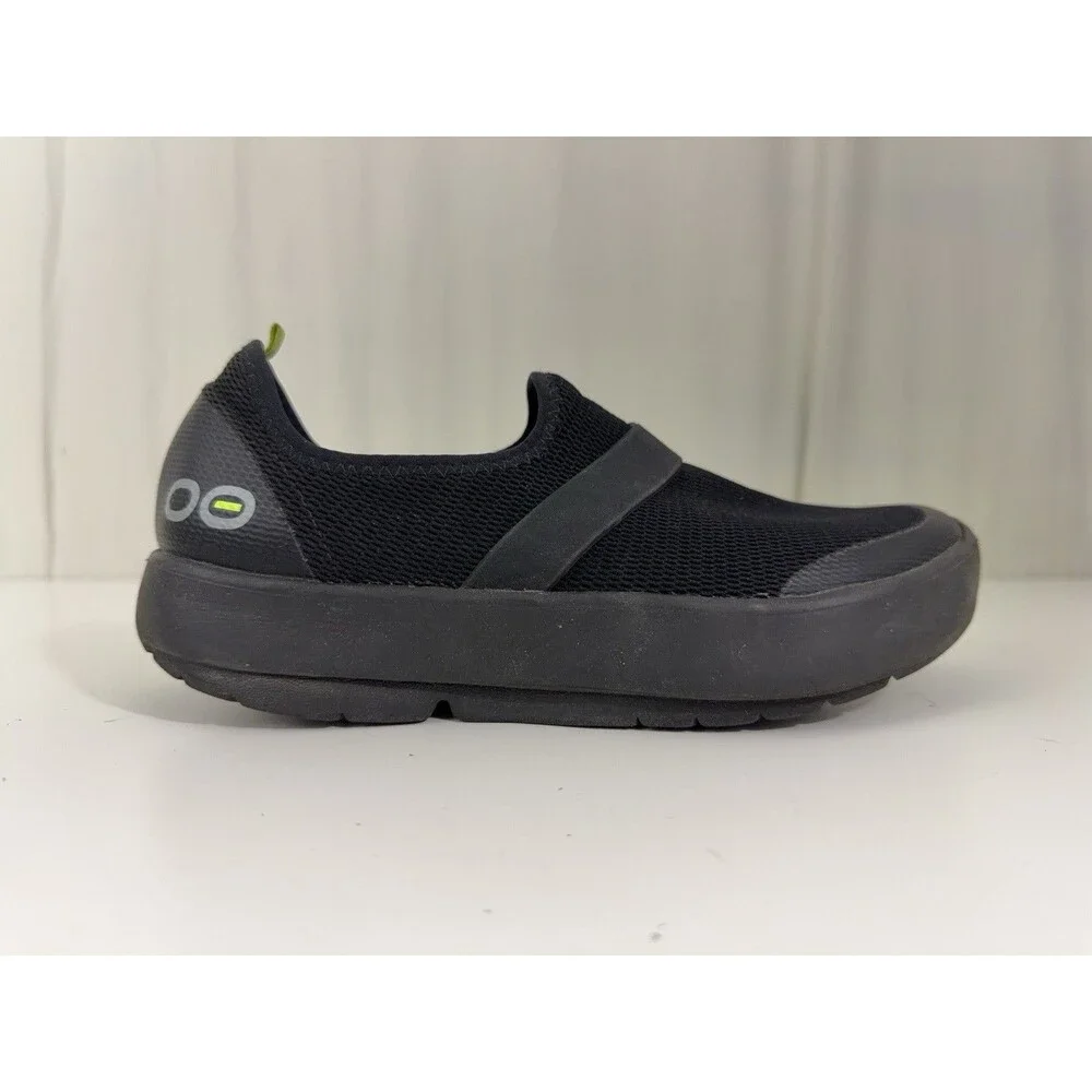 Oofos OOmg Low Shoes Slip On Black Lightweight Recovery Mesh Women's 7